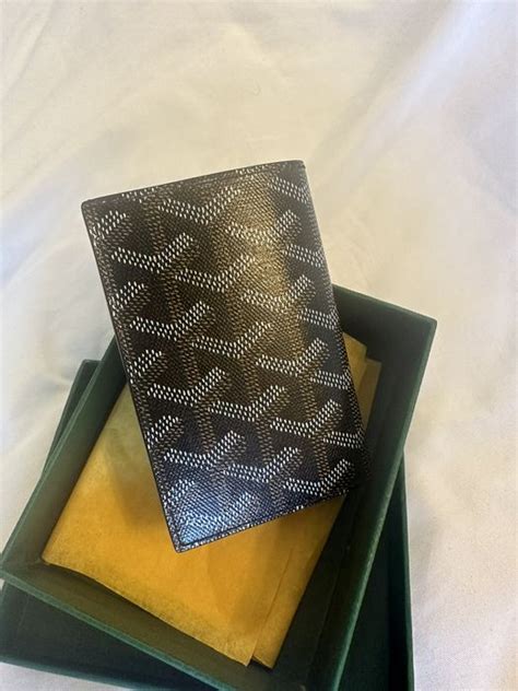 goyard st pierre wallet size|Goyard.